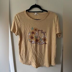 Peace & Love graphic tee